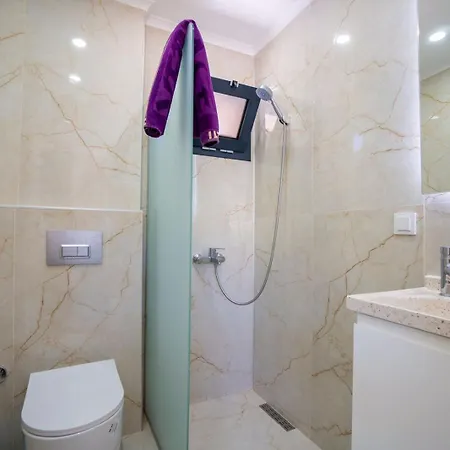 Kizilagacta Oezel Havuzlu Genis Bahceli Lueks * בודרום