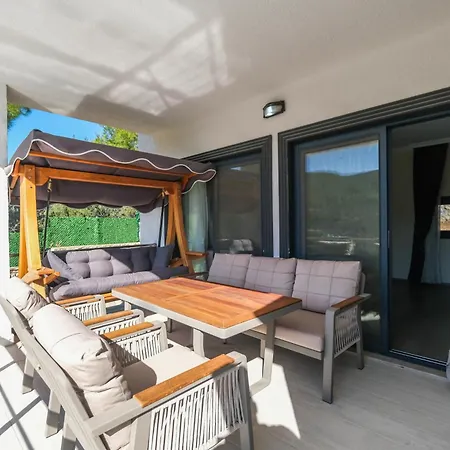Holiday home Kizilagacta Oezel Havuzlu Genis Bahceli Lueks