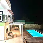 بيت للعطل Kizilagacta Oezel Havuzlu Genis Bahceli Lueks *